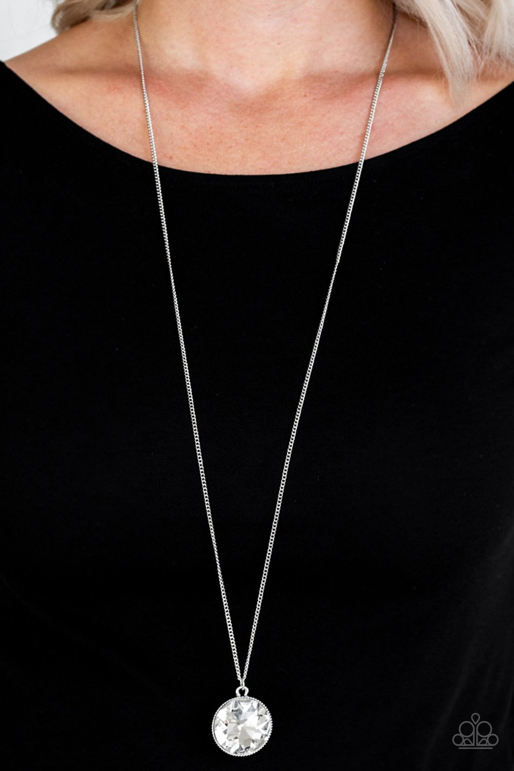 Dauntless Diva - white - Paparazzi necklace