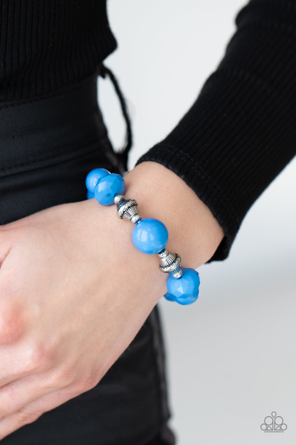 Day Trip Discovery - blue - Paparazzi bracelet