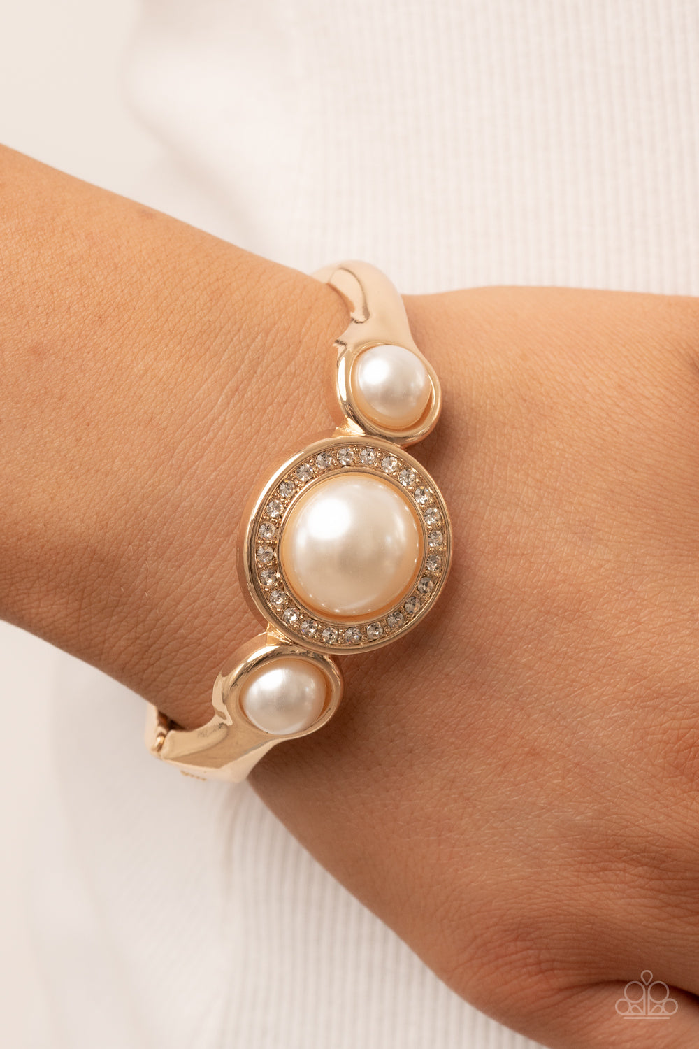 Debutante Daydream - gold - Paparazzi bracelet
