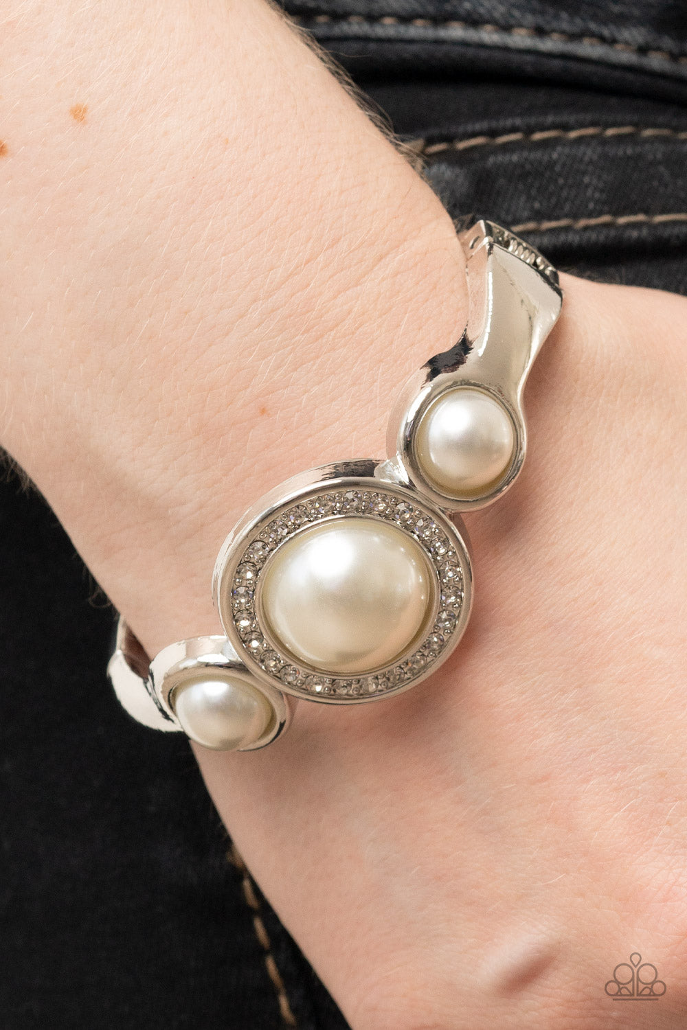 Debutante Daydream - white - Paparazzi bracelet
