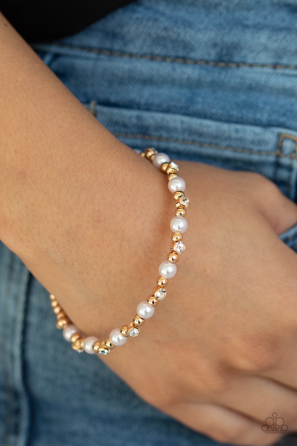 Decadently Dainty-gold-Paparazzi bracelet