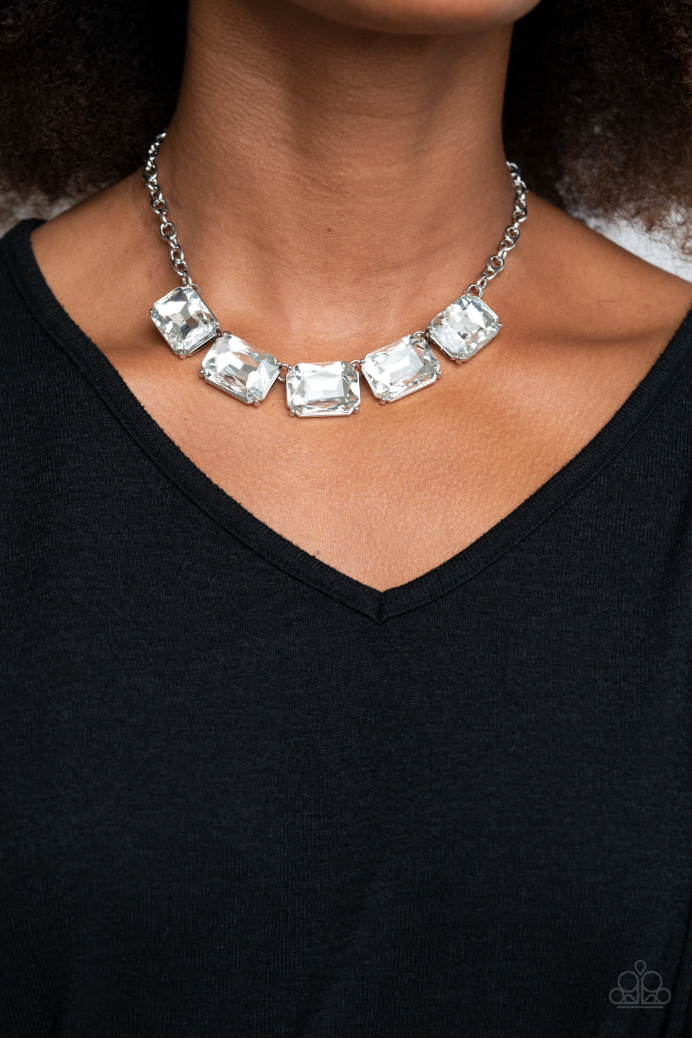 Deep Freeze Diva - white - Paparazzi necklace