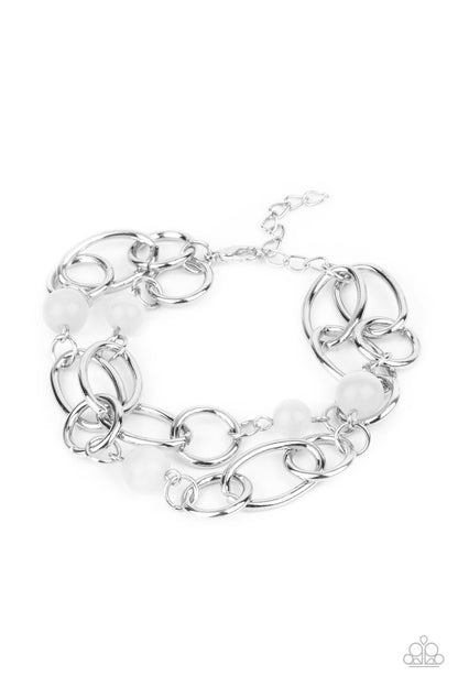 Delightfully Daydreamy - white - Paparazzi bracelet
