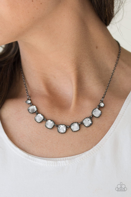 Deluxe Luxe - black - Paparazzi necklace