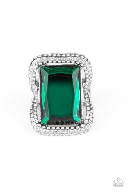 Deluxe Decadence - green - Paparazzi ring