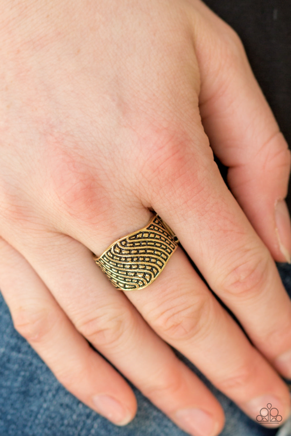 Desert Waves - brass - Paparazzi ring