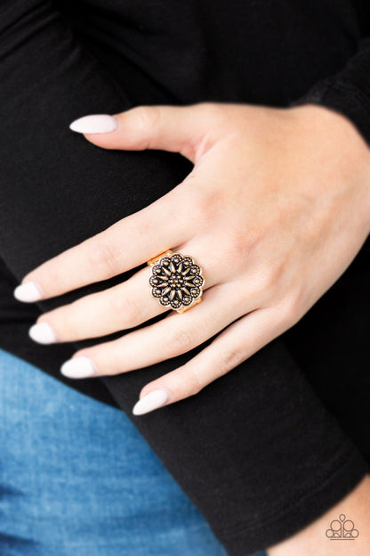 Desert Sunflower - gold - Paparazzi ring