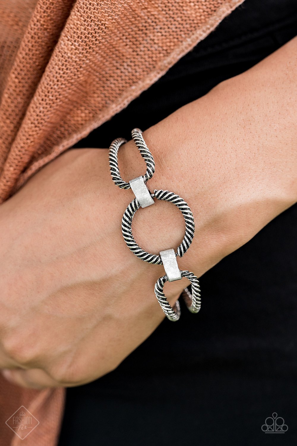 Desert Cat-silver-Paparazzi bracelet