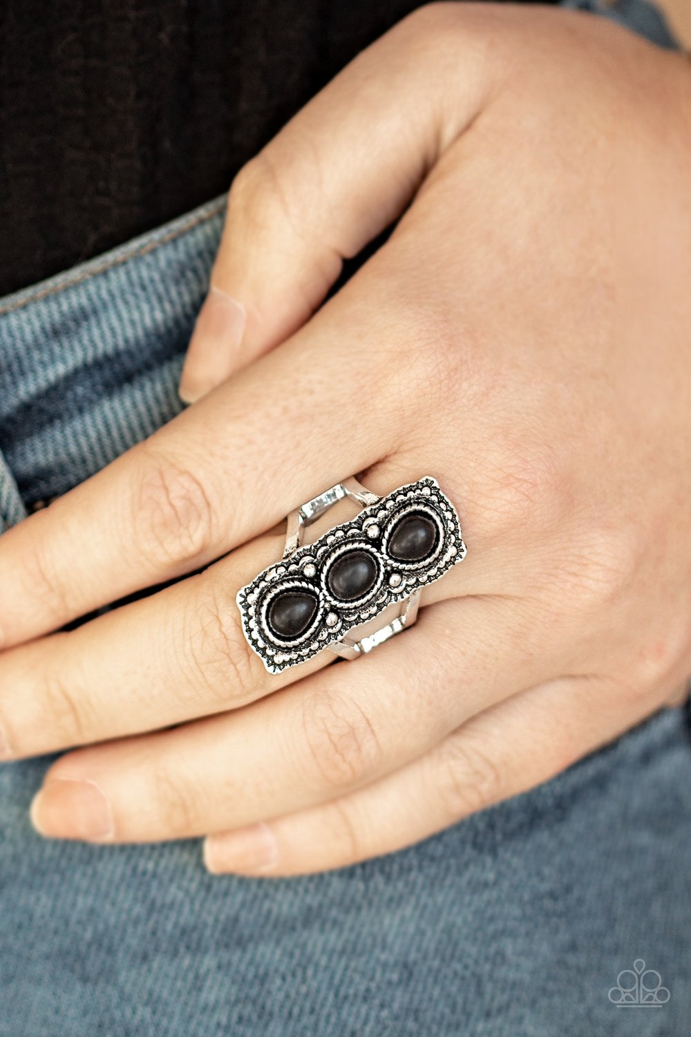 Desert Destiny-black-Paparazzi ring