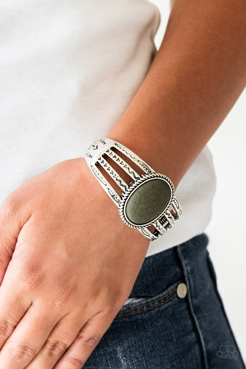 Desert Glyphs-green-Paparazzi bracelet