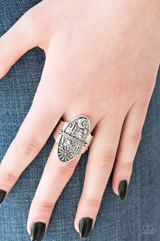 Desert Paradise - silver - Paparazzi ring