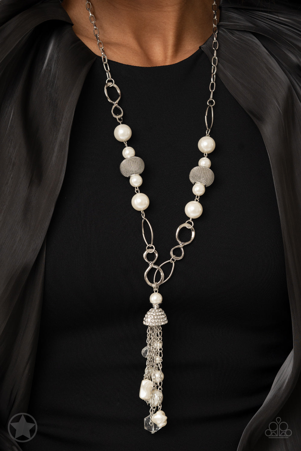 Designated Diva - white - Paparazzi necklace