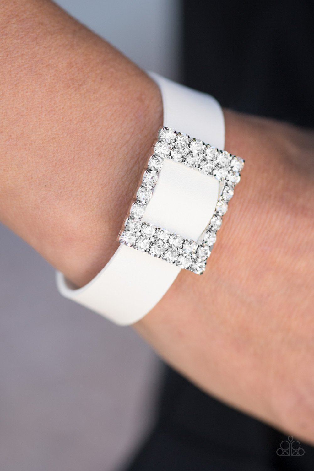 Diamond Diva-white-Paparazzi bracelet