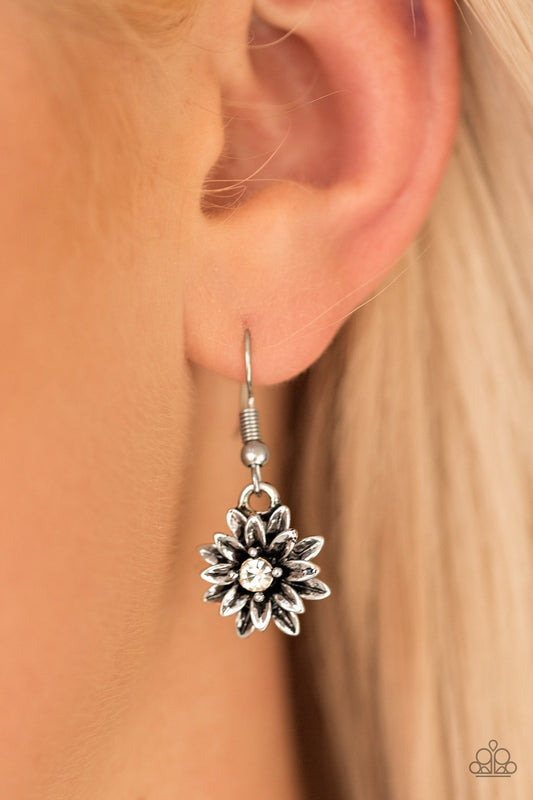 Diamonds and Daisies - white - Paparazzi earrings