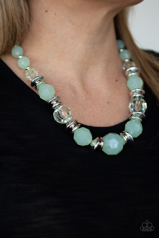 Dine and Dash-green-Paparazzi necklace