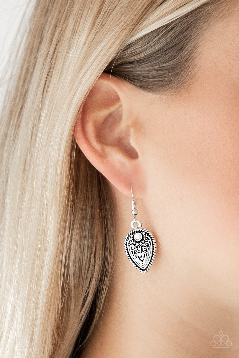 Distant Pasture - white - Paparazzi earrings