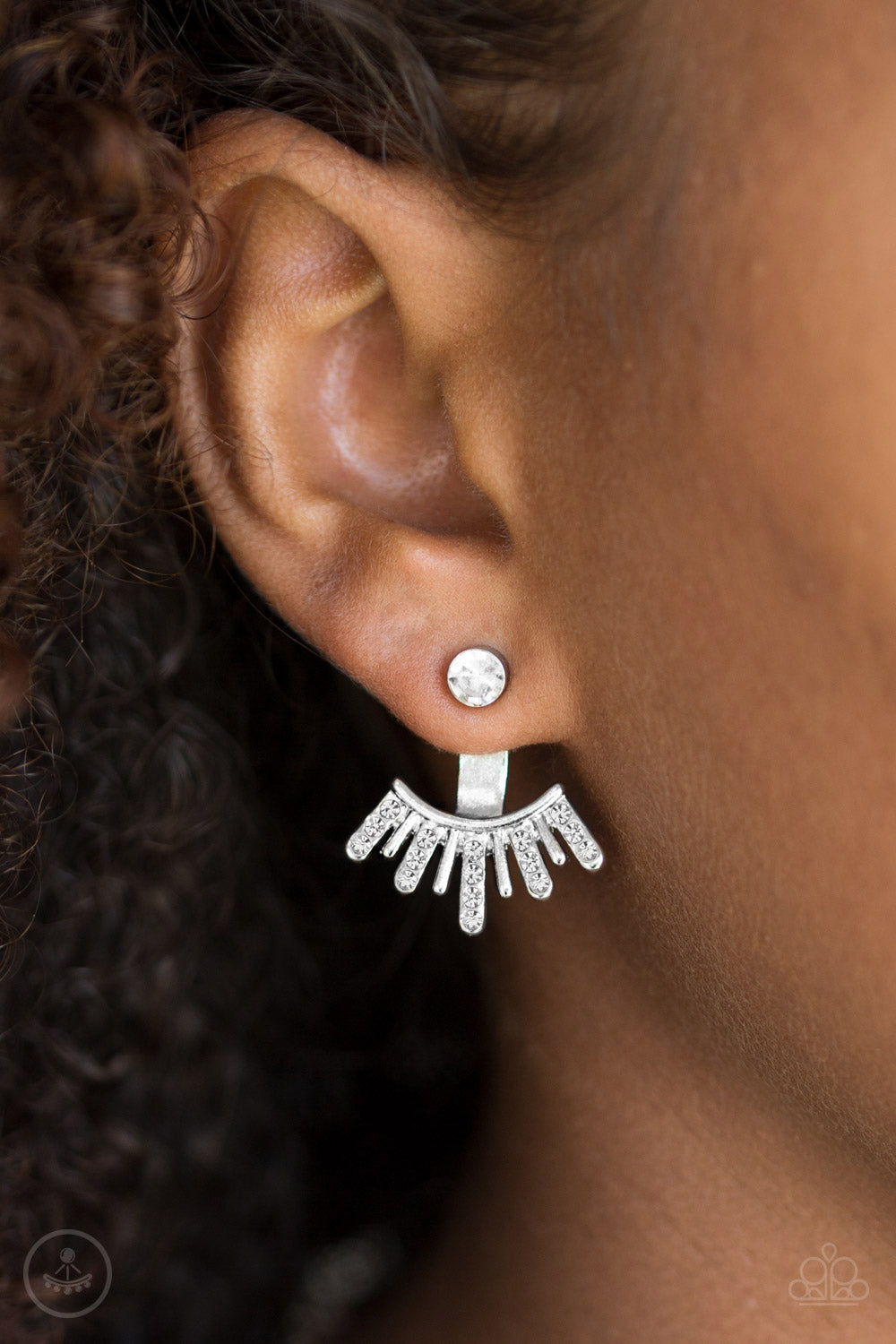 Diva Dynamite - white - Paparazzi earrings