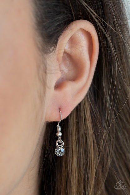 Diva in Diamonds - silver - Paparazzi necklace