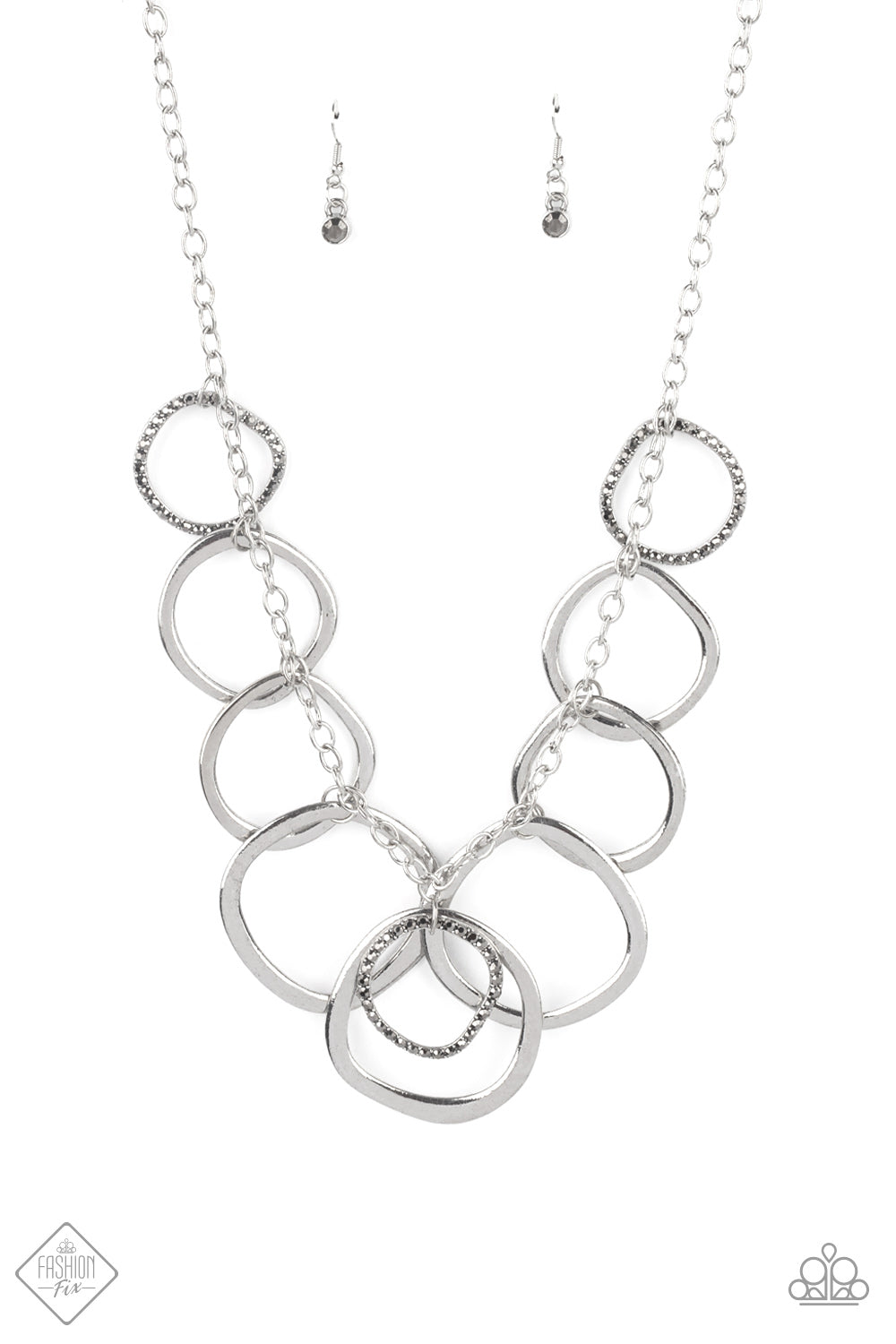 Dizzy With Desire - silver - Paparazzi necklace