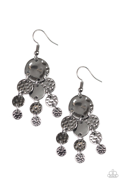 Do Chime In - black - Paparazzi earrings