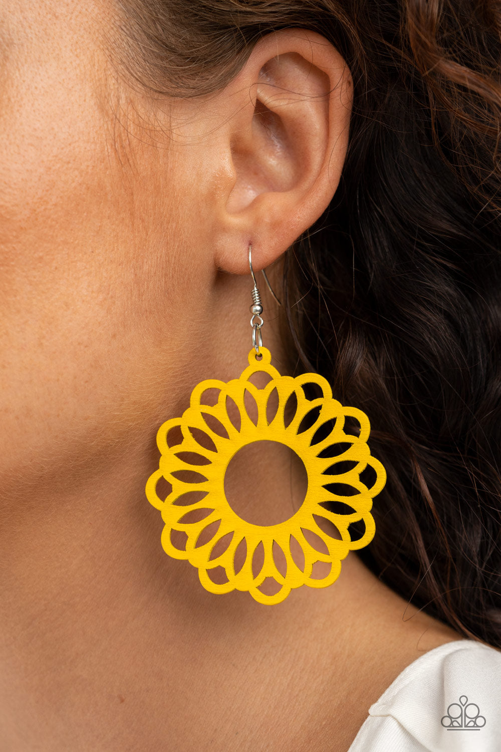 Dominican Daisy - yellow - Paparazzi earrings