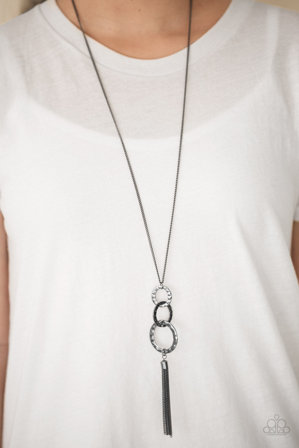 Dont BOLD Back - black - Paparazzi necklace