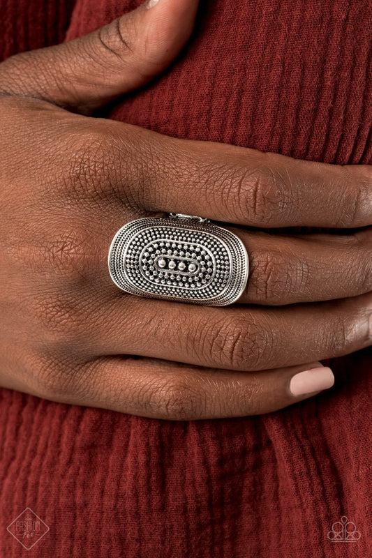 Dotted Décor-silver-Paparazzi ring