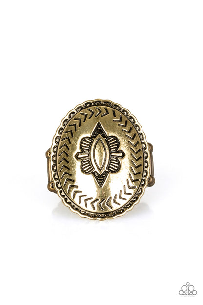 Down And Outback - brass - Paparazzi ring