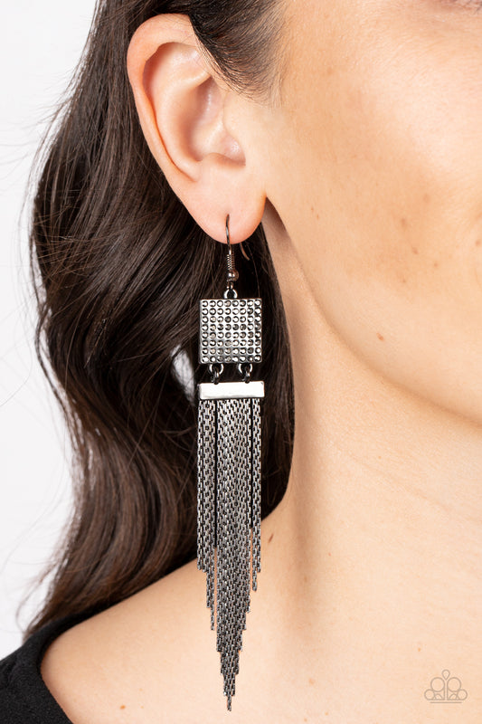 Dramatically Deco - black - Paparazzi earrings