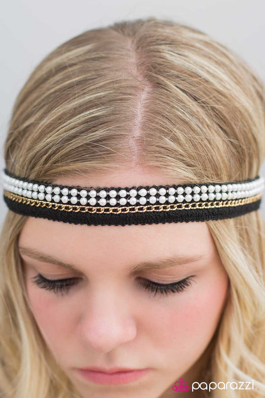 Dream A Little Dream Of Me - Black - Paparazzi headband