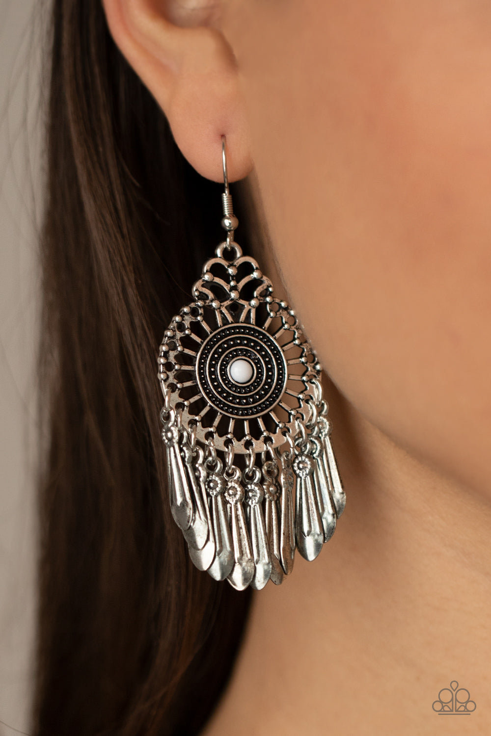 Dream a Little DREAMCATCHER - white - Paparazzi earrings