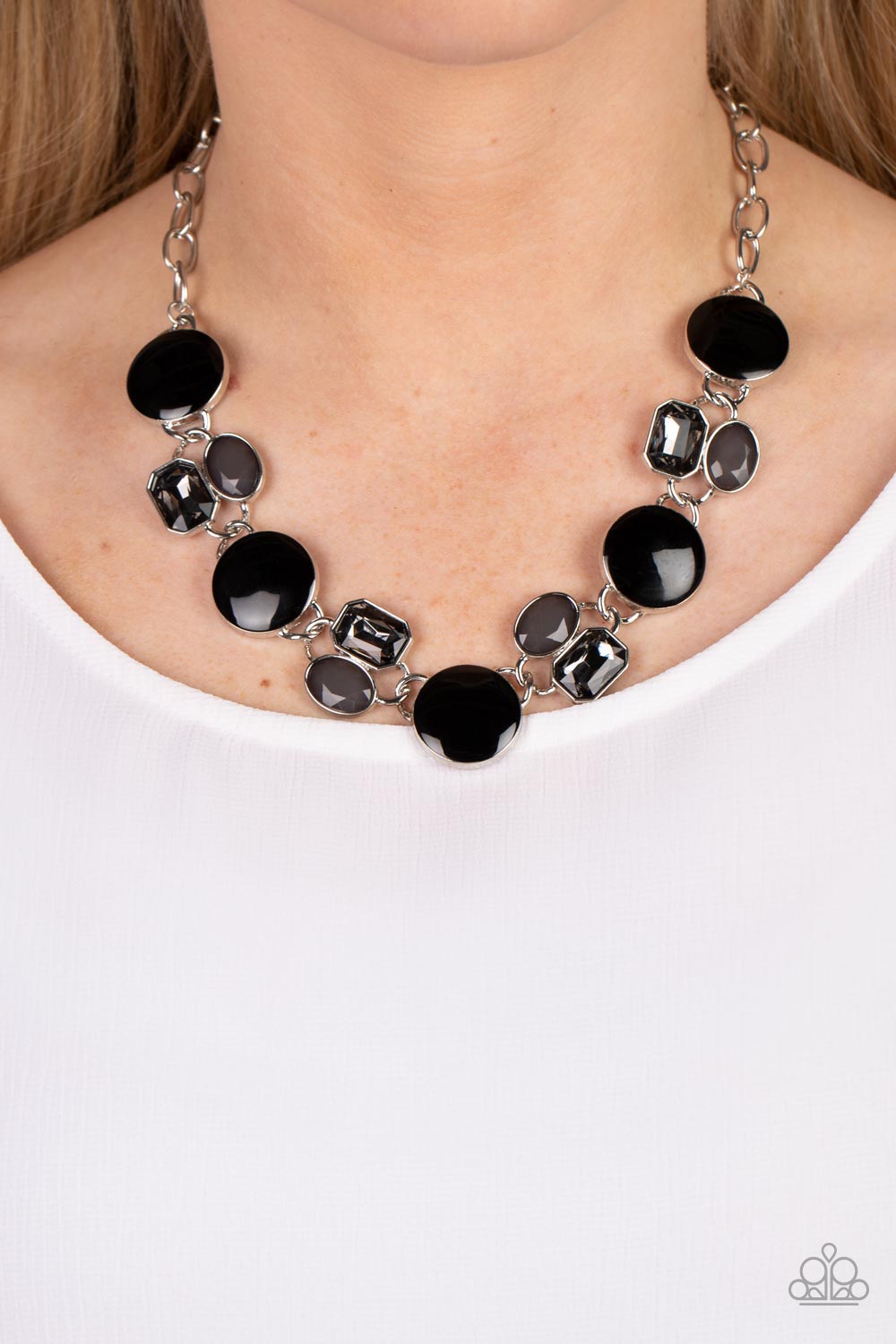 Dreaming in MULTICOLOR - black - Paparazzi necklace
