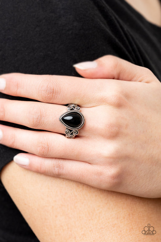 Dreamy Droplets - black - Paparazzi ring