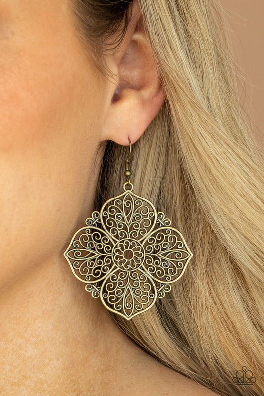 Dubai Detour - brass - Paparazzi earrings