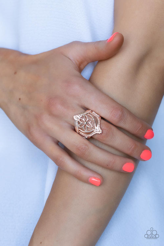Eastern Eden - rose gold - Paparazzi ring