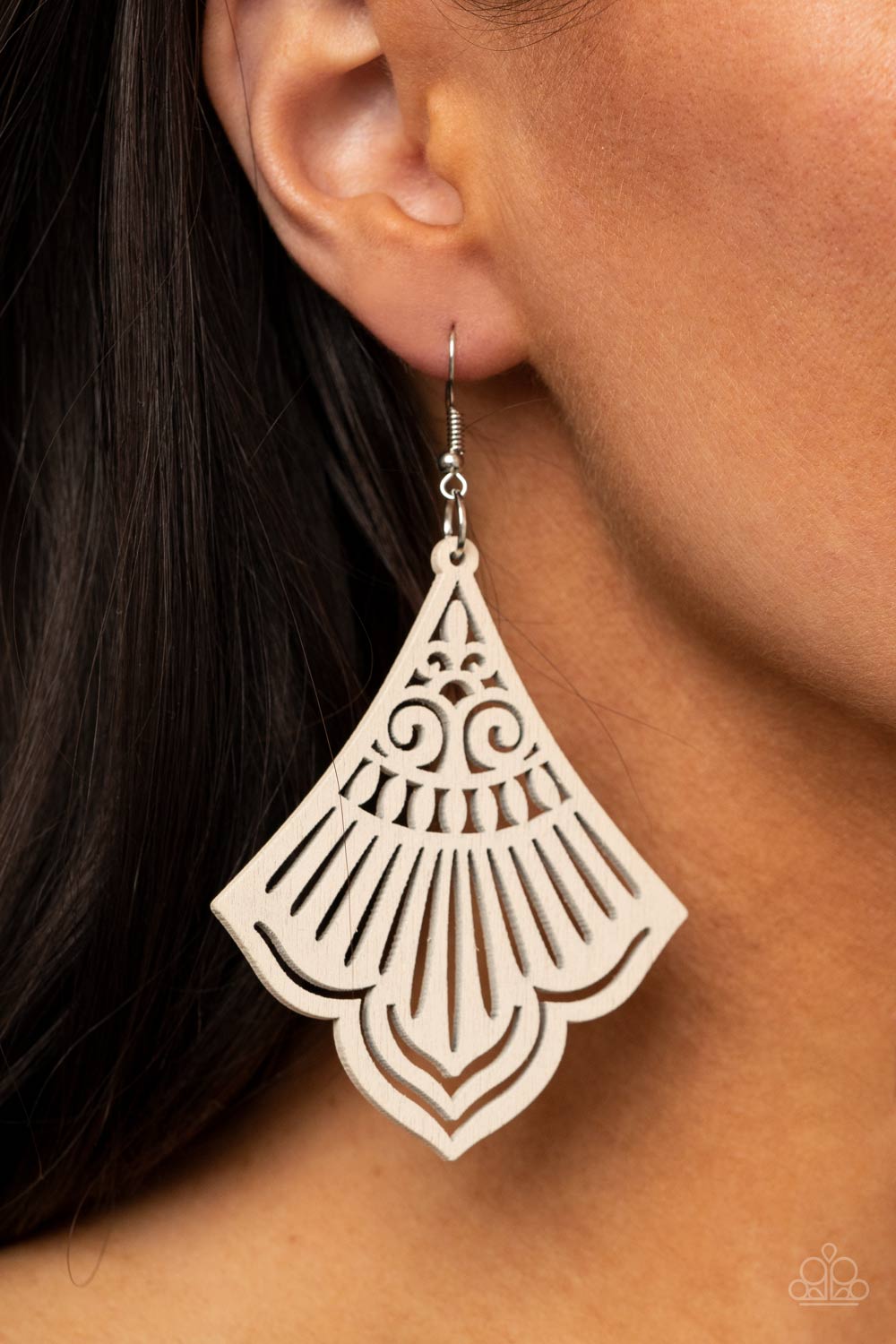 Eastern Escape - white - Paparazzi earrings