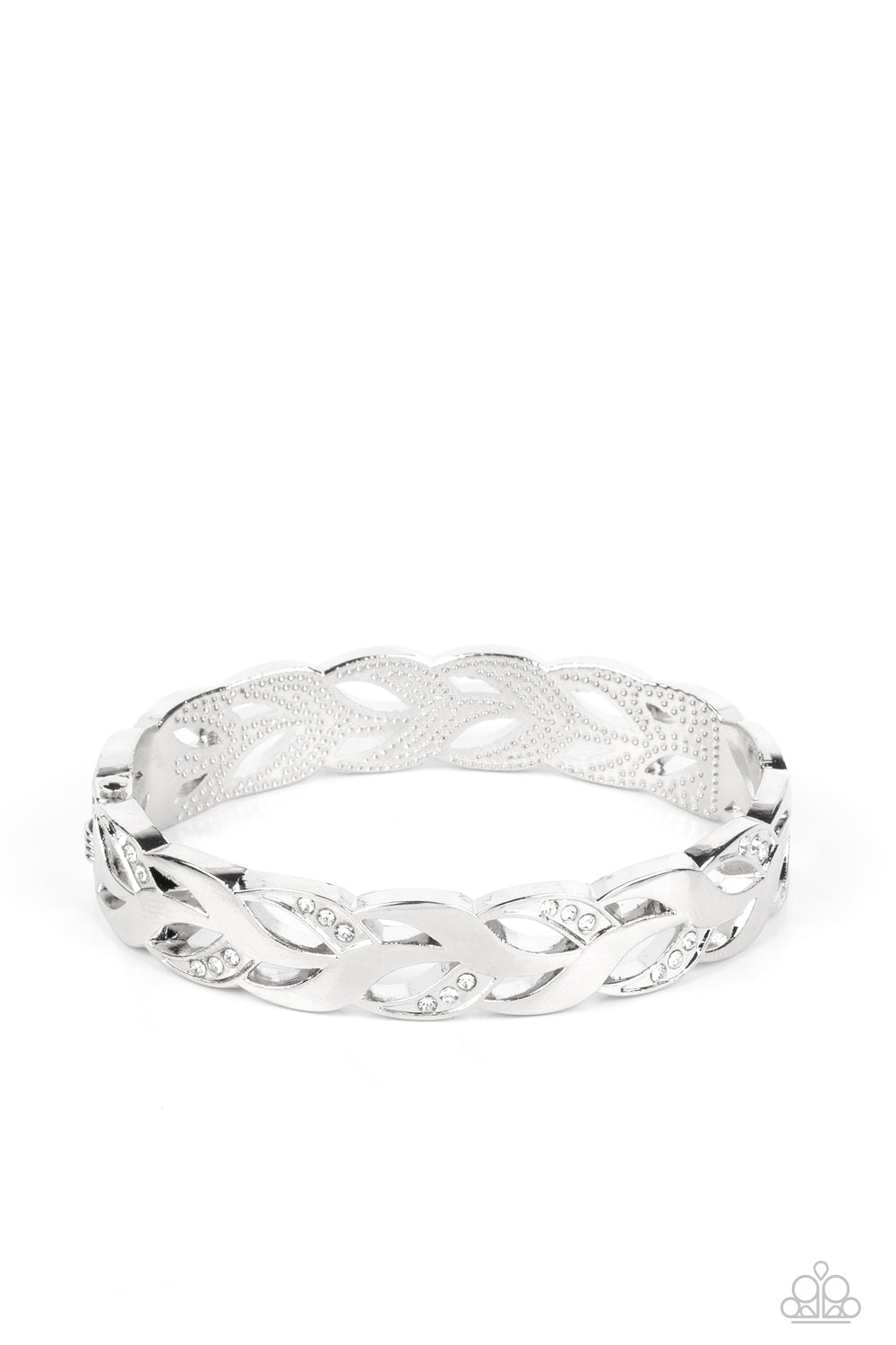 Editor-in-LEAF - white - Paparazzi bracelet – JewelryBlingThing