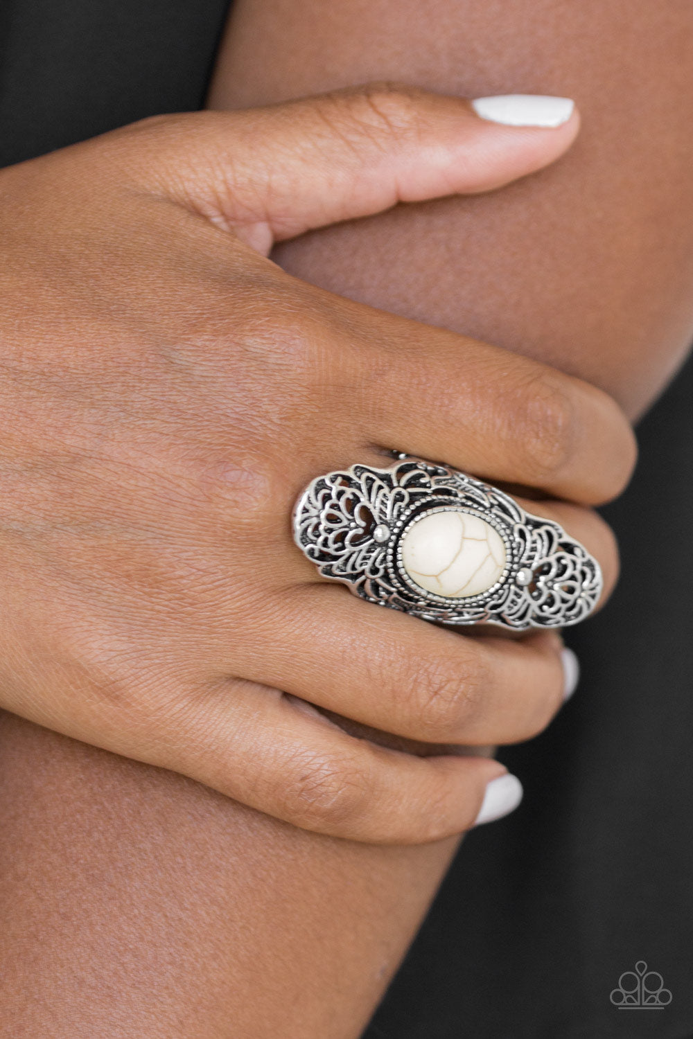 Ego Trippin - white - Paparazzi ring
