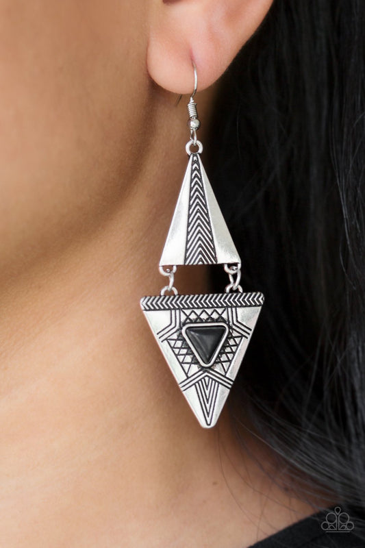El Paso Edge-black-Paparazzi earrings