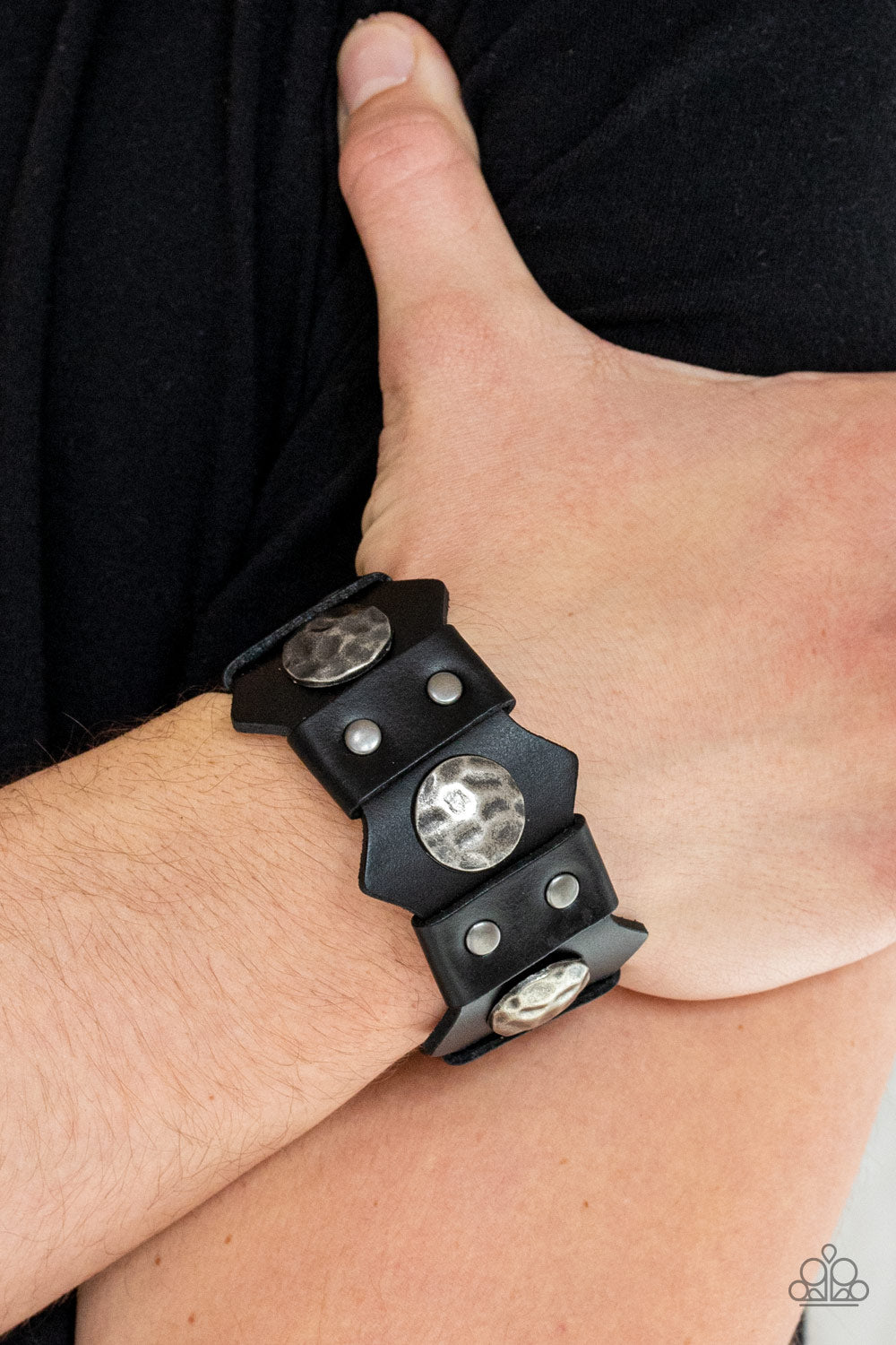 Electrified Edge - black - Paparazzi mens bracelet