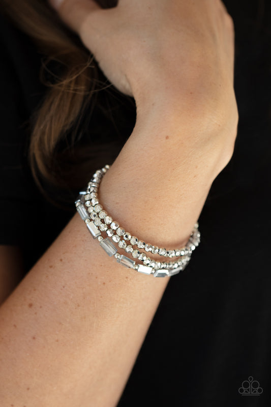Elegant Essence - silver - Paparazzi bracelet