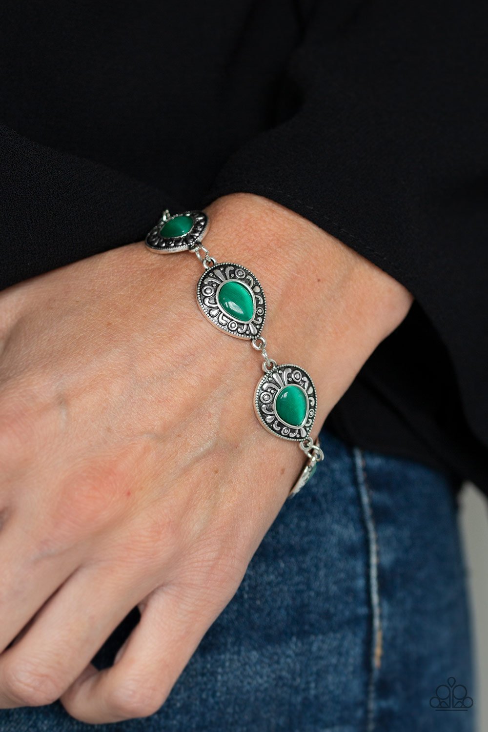 Enchantingly Ever After-green-Paparazzi bracelet