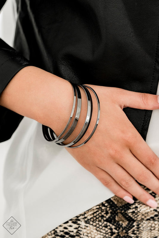 Ensnared - black - Paparazzi bracelet