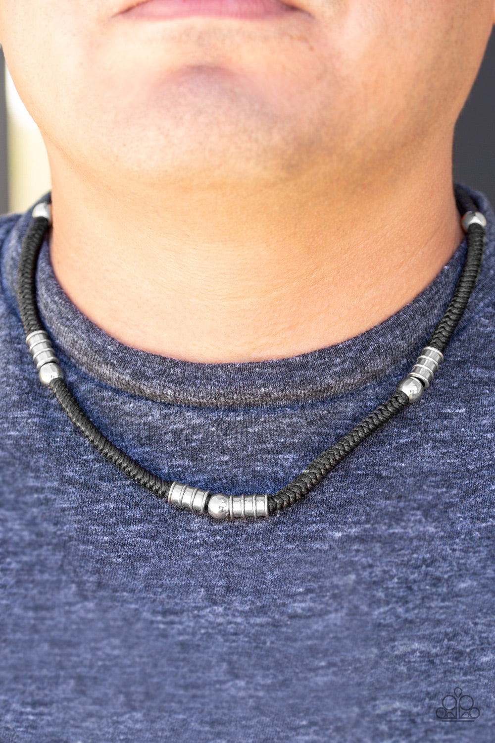 Ever The Explorer - black - Paparazzi necklace