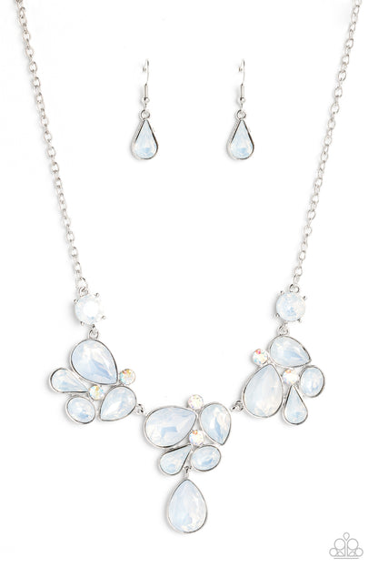 Everglade Escape - white - Paparazzi necklace