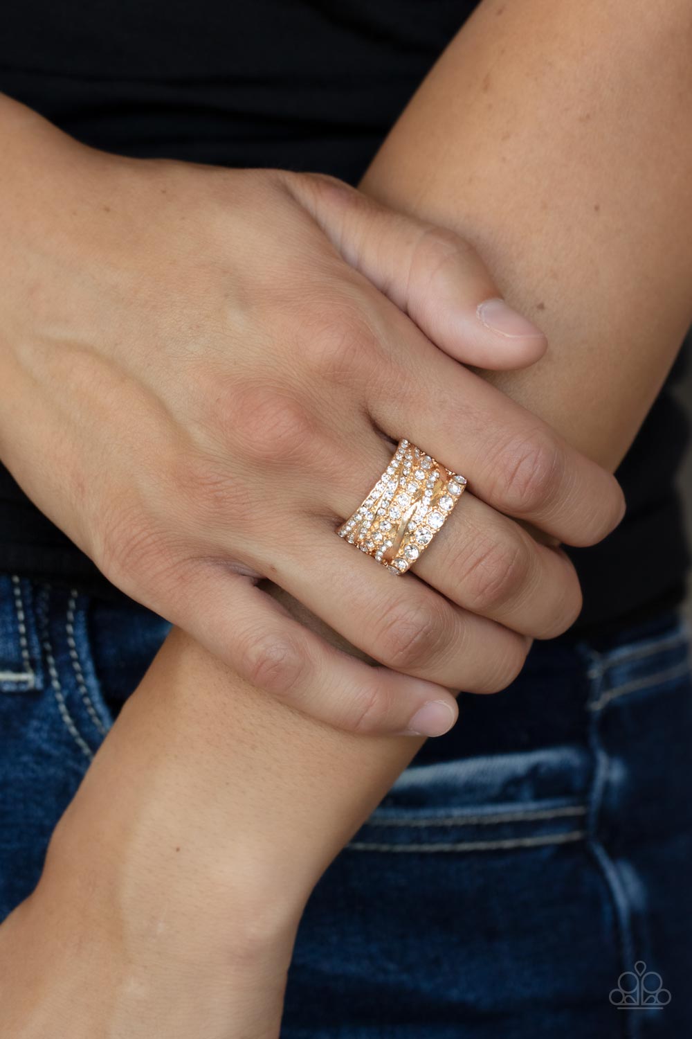 Exclusive Elegance - gold - Paparazzi ring