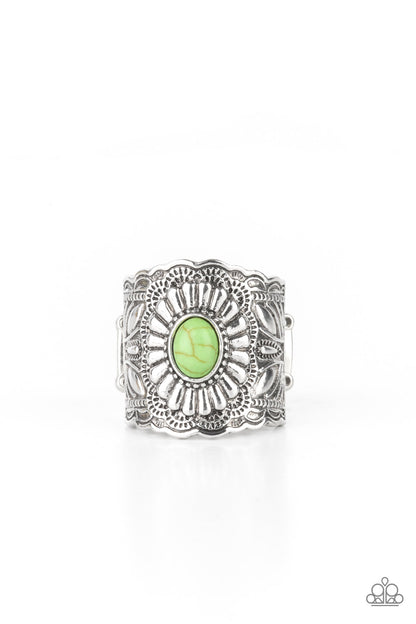 Exquisitely Ornamental - green - Paparazzi ring