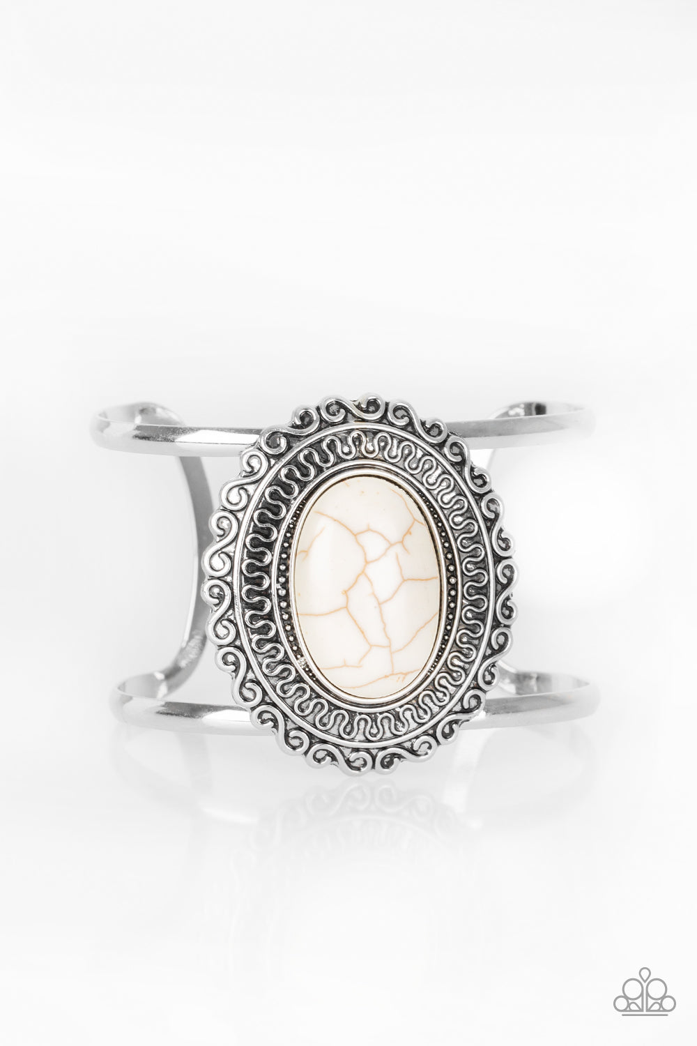 Extra EMPRESS-ive - white - Paparazzi bracelet