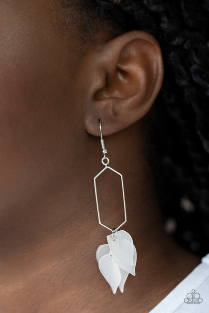 Extra Ethereal - white - Paparazzi earrings