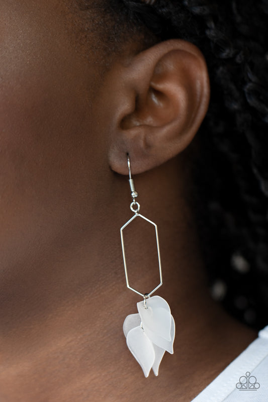 Extra Ethereal - white - Paparazzi earrings